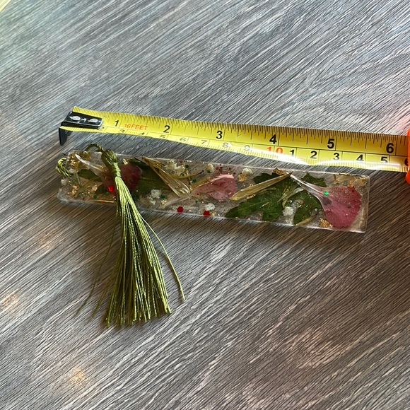 XMAS Handmade Pressed Flower Festive Holiday Bookmark size medium - Picture 7 of 9